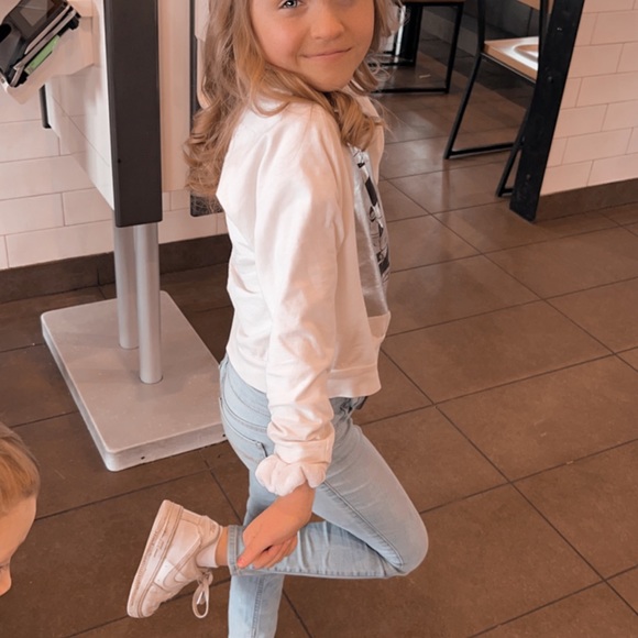 Meet your Posher, Jenny - Picture 7 of 15